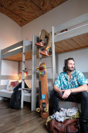 Гостиница Pfefferbett Hostel  Берлин